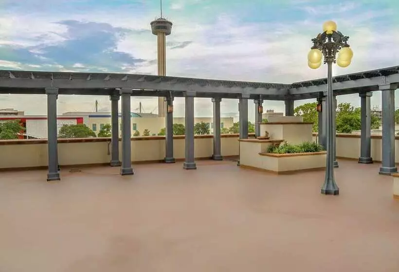 בית מלון כפרי Hilton Palacio Del Rio