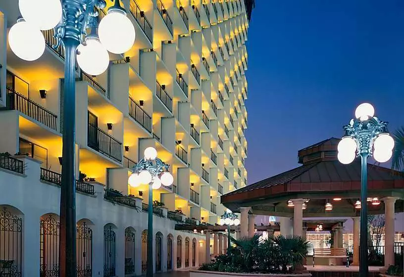 בית מלון כפרי Hilton Palacio Del Rio