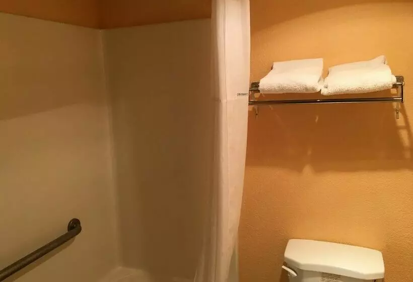 فندق Howard Johnson By Wyndham Denver West