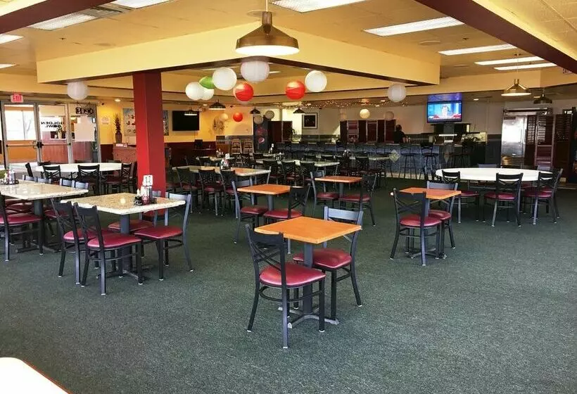 فندق Howard Johnson By Wyndham Denver West