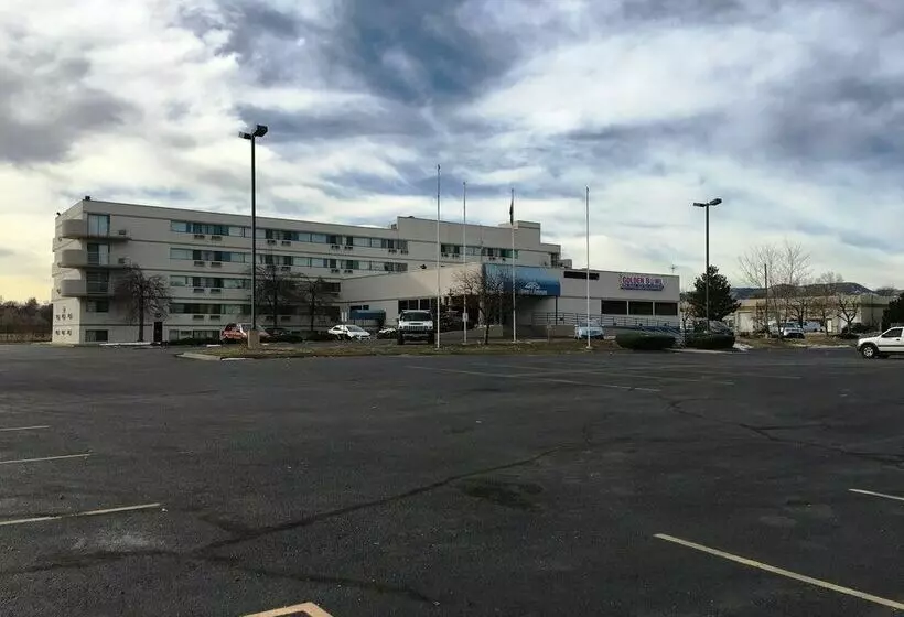 فندق Howard Johnson By Wyndham Denver West