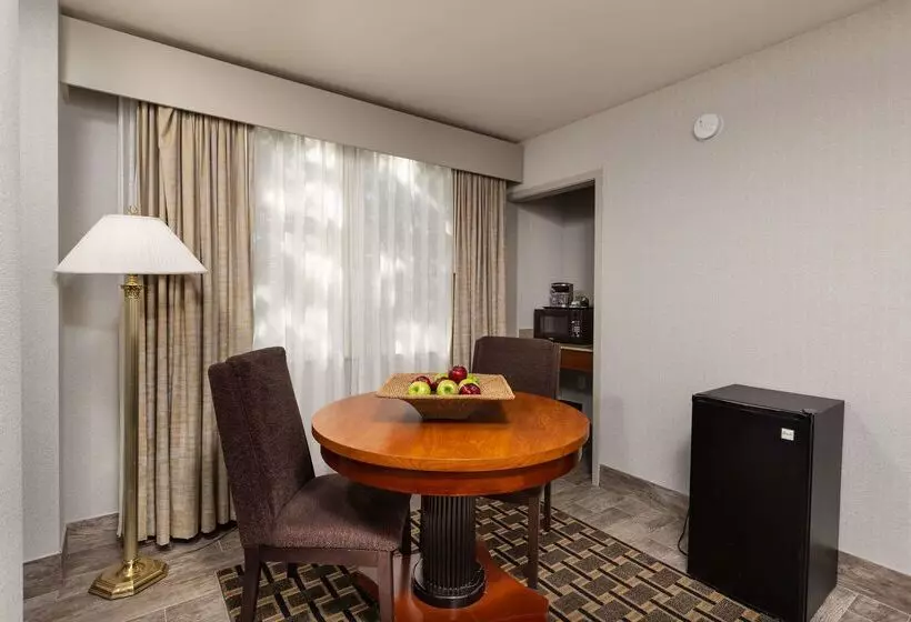 Hotel Inn At The Colonnade Baltimore A Doubletree By Hilton