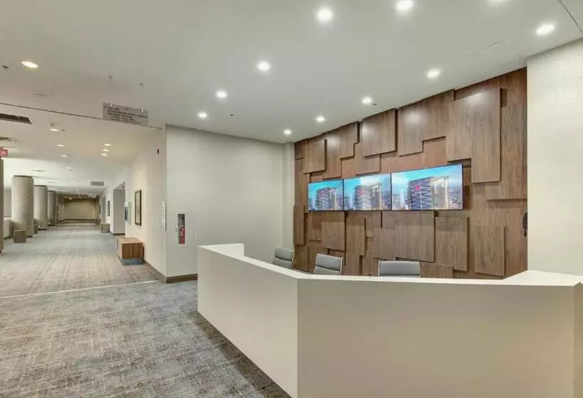 בית מלון כפרי Tulsa Marriott Southern Hills