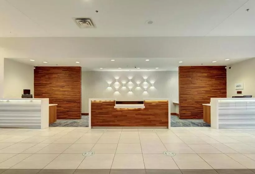 בית מלון כפרי Tulsa Marriott Southern Hills