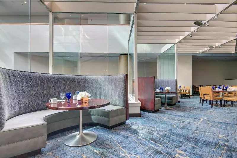 בית מלון כפרי Tulsa Marriott Southern Hills