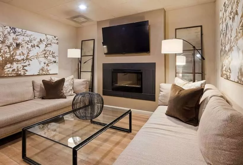 Seville Plaza Hotel, Trademark Collection By Wyndham