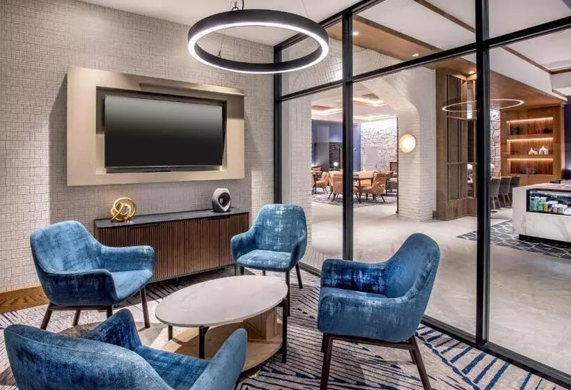 هتل Sheraton Nashua