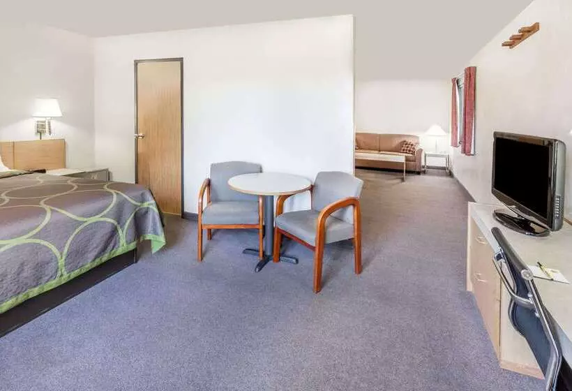 Otel Super 8 By Wyndham Bend