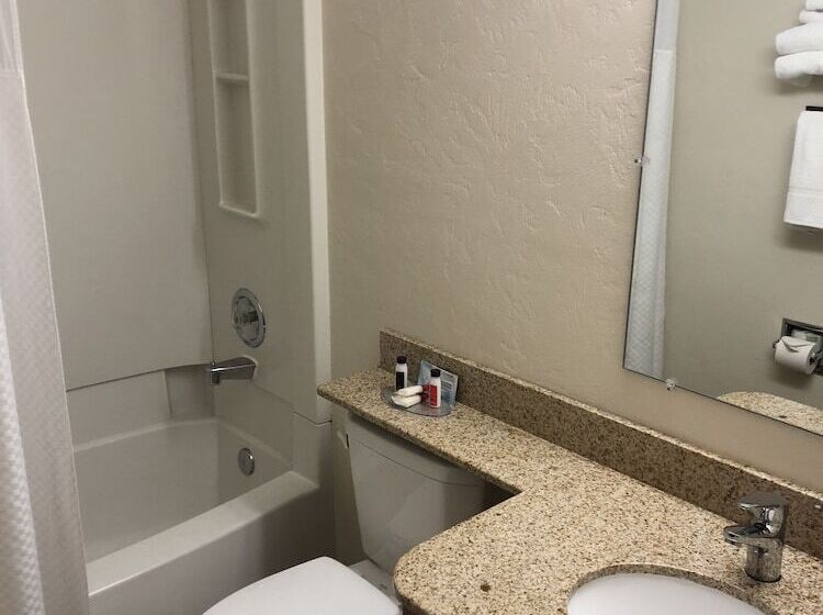 Hotel Super 8 By Wyndham Bend