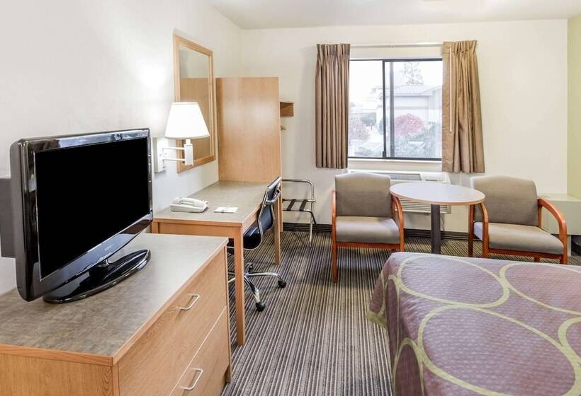 Hotel Super 8 By Wyndham Bend