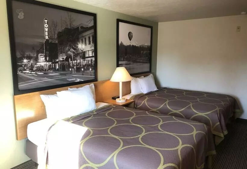 Otel Super 8 By Wyndham Bend