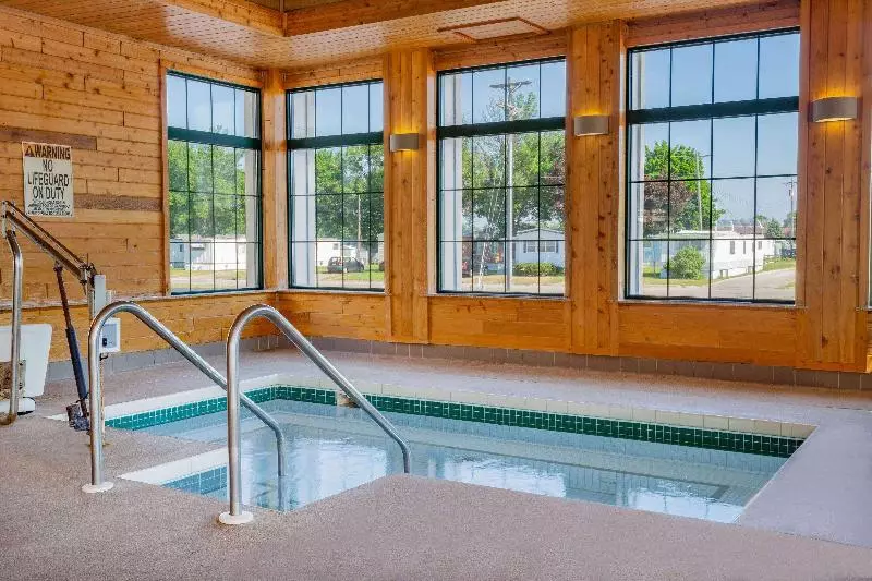 فندق Super 8 By Wyndham La Crosse