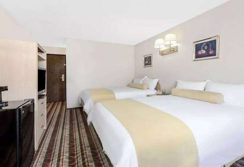 ホテル Super 8 By Wyndham Lake Havasu City