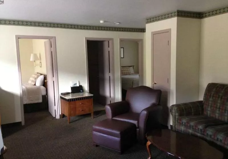 汽车旅馆 Silver Spruce Inn