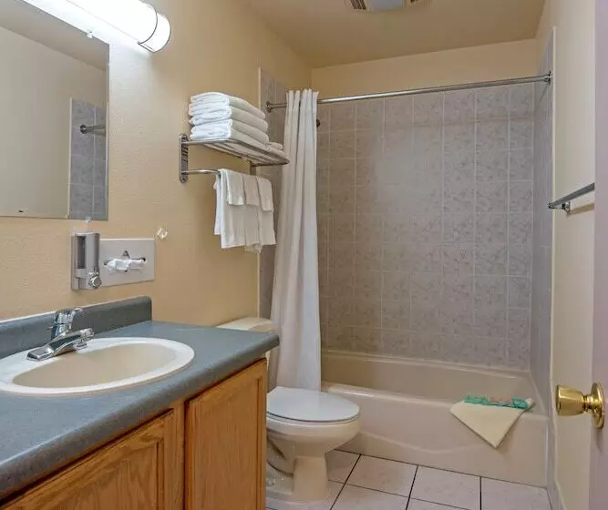 汽车旅馆 Silver Spruce Inn