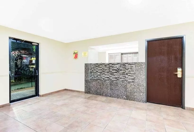 Motel Super 8 By Wyndham Hagerstown I 70