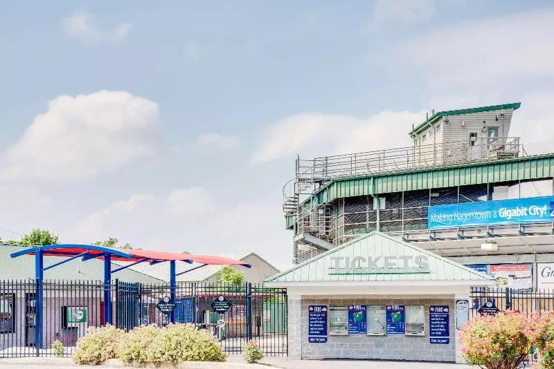 Motel Super 8 By Wyndham Hagerstown I 70