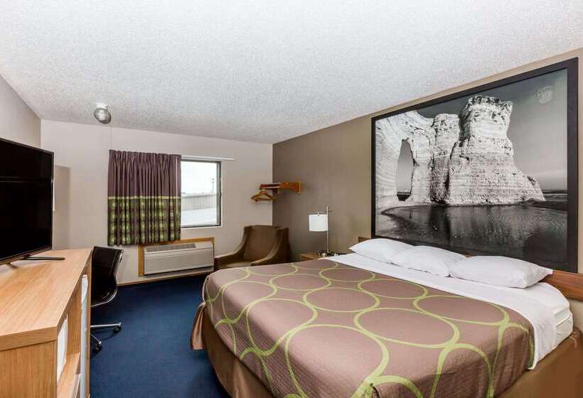 مُتل Super 8 By Wyndham Hays Ks