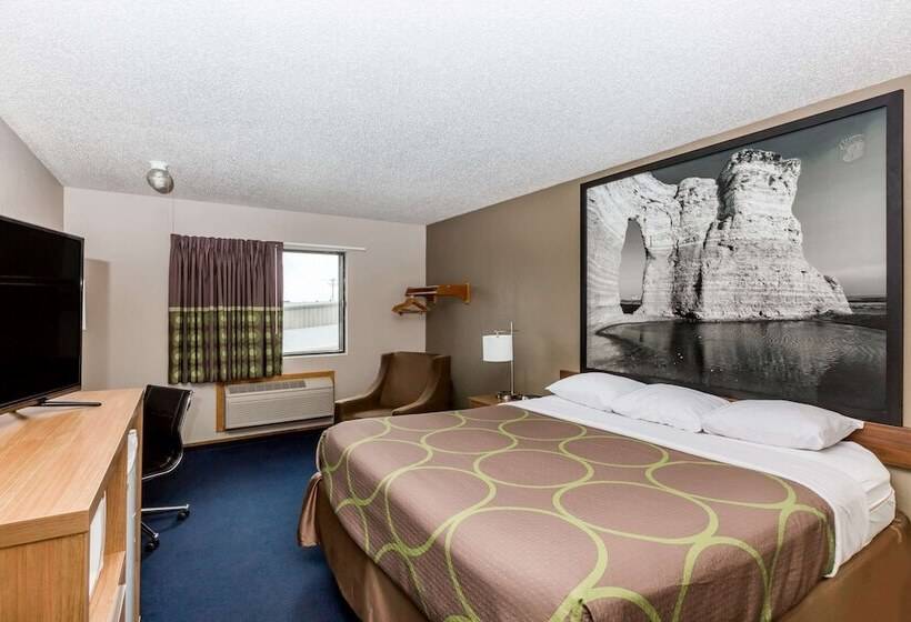 مُتل Super 8 By Wyndham Hays Ks