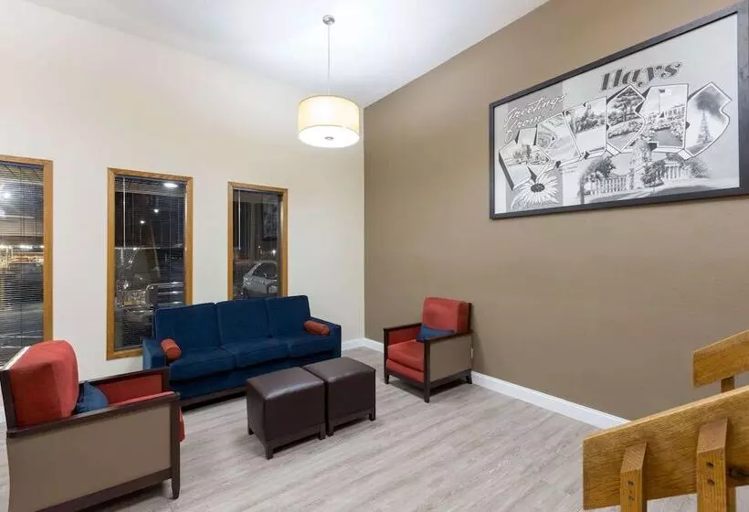 فندق على الطريق Super 8 By Wyndham Hays Ks