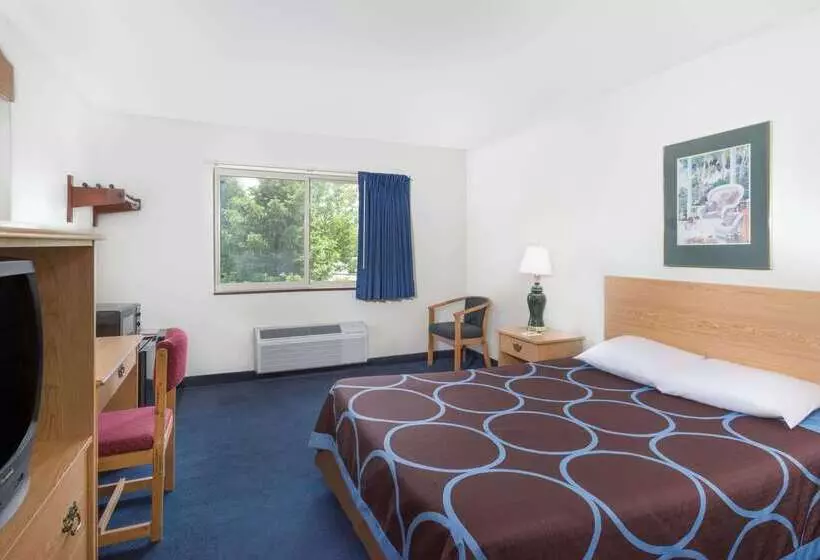 Мотель Super 8 By Wyndham Kingston