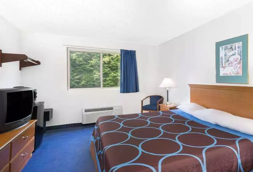 Мотель Super 8 By Wyndham Kingston