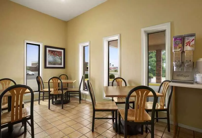 Motel Super 8 By Wyndham Marion