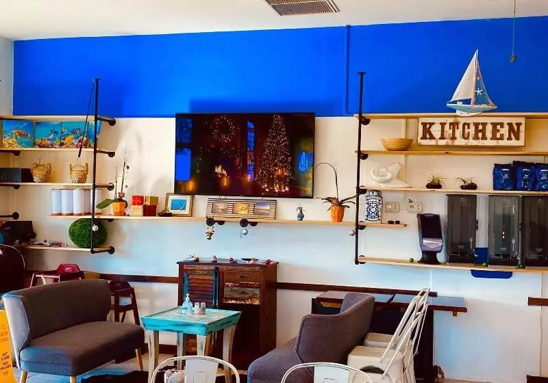 Skipjack Resort & Marina