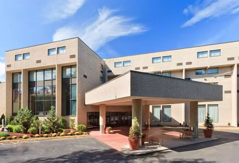 Red Lion Hotel Cromwell