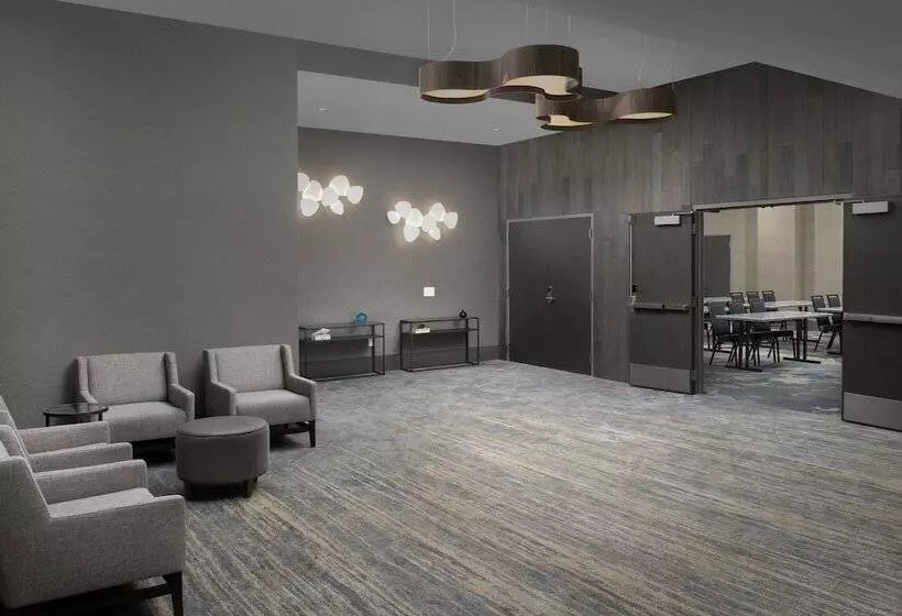 Delta Hotels By Marriott Seattle Everett