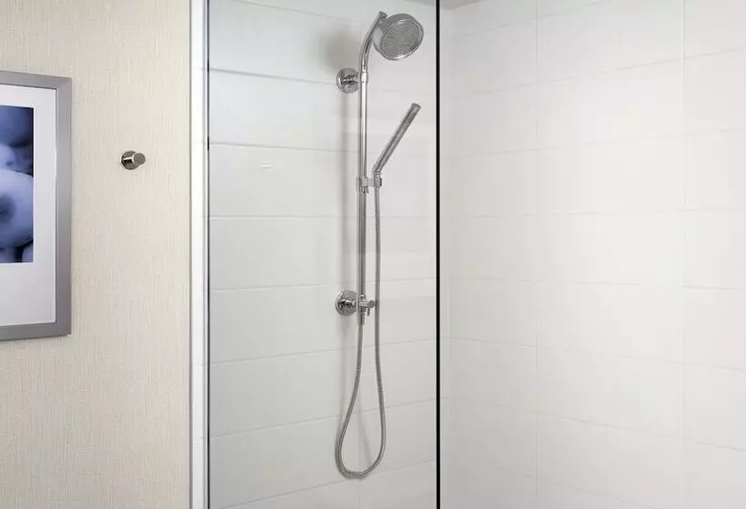 Delta Hotels By Marriott Seattle Everett