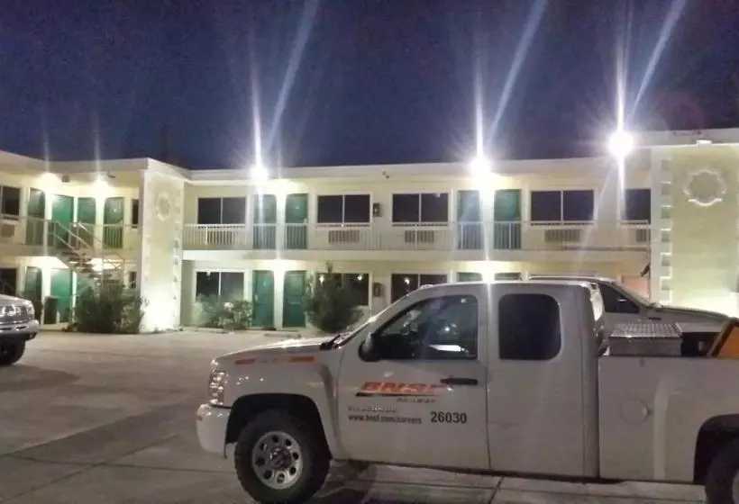 ホテル Desert Mirage Inn & Suites