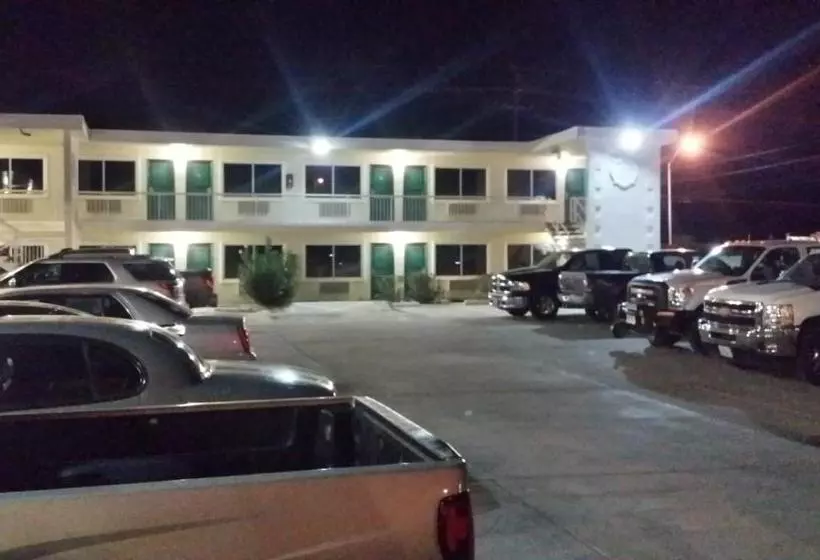 ホテル Desert Mirage Inn & Suites