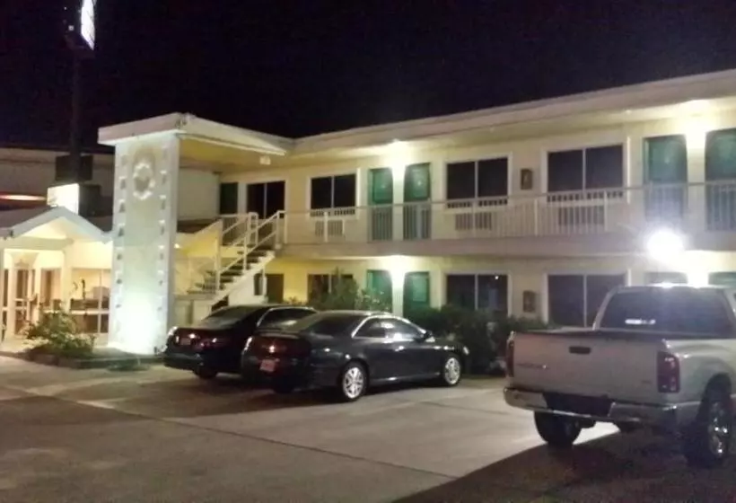 ホテル Desert Mirage Inn & Suites