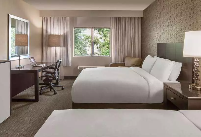 Doubletree By Hilton Hotel Chicago Wood Dale Elk Grove