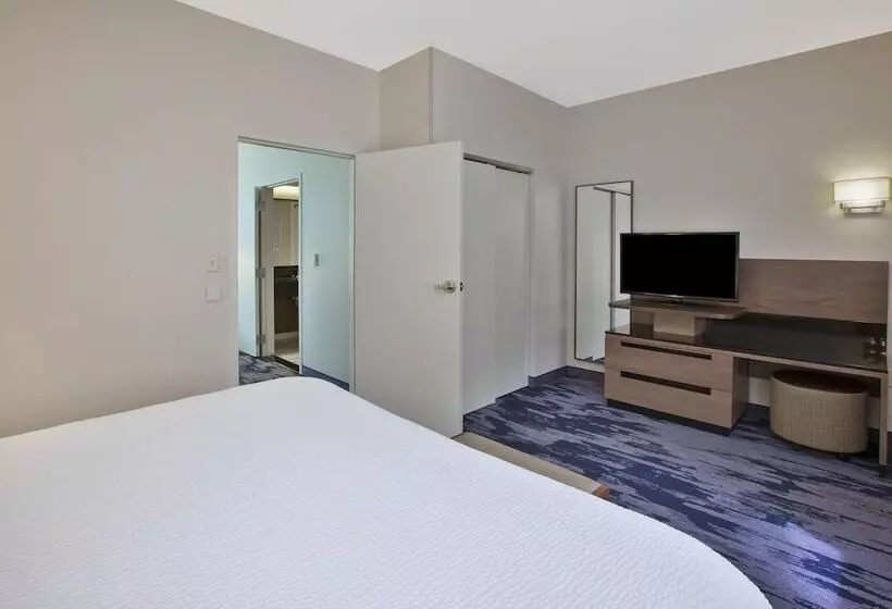 호텔 Fairfield Inn & Suites By Marriott Milwaukee Downtown