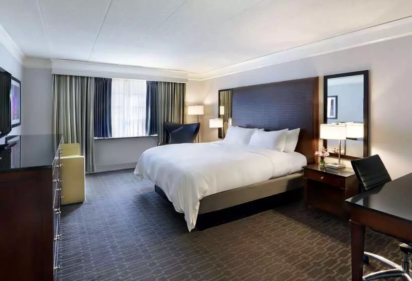 Отель Hilton Mystic