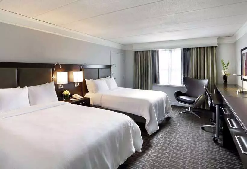 Отель Hilton Mystic