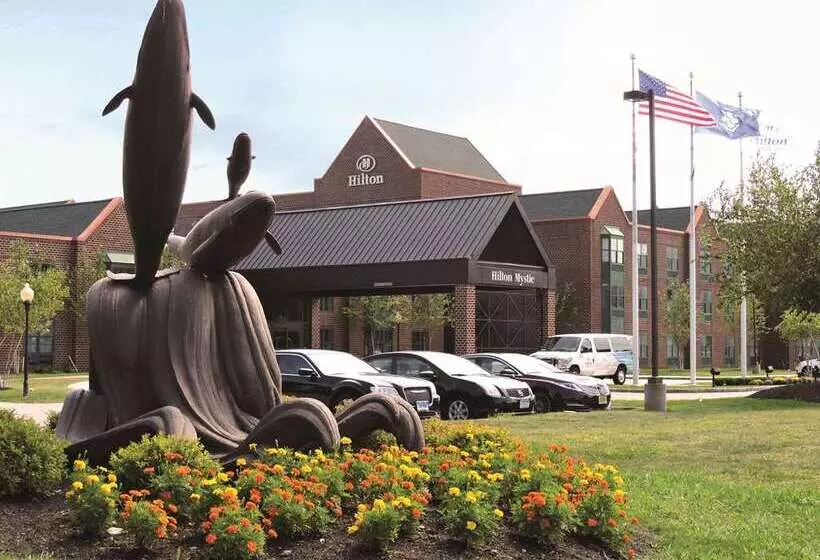 Отель Hilton Mystic