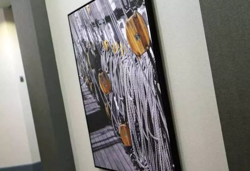 Отель Hilton Mystic