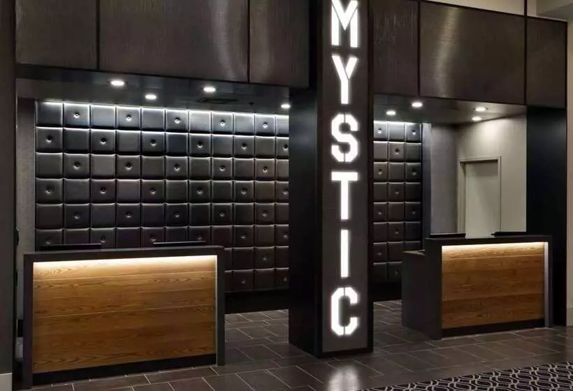 Отель Hilton Mystic