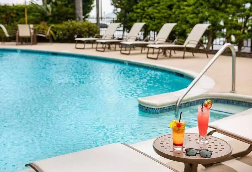 Отель Hilton San Diego Airport/harbor Island