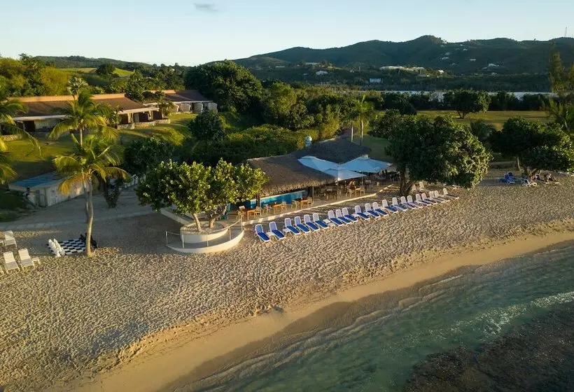 هتل The Buccaneer Beach & Golf Resort