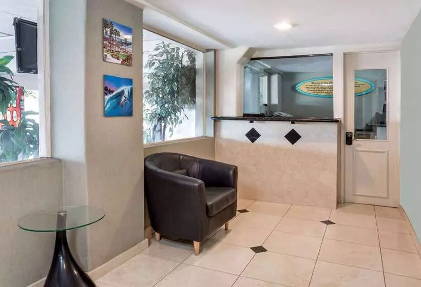 ホテル Travelodge By Wyndham San Clemente Beach