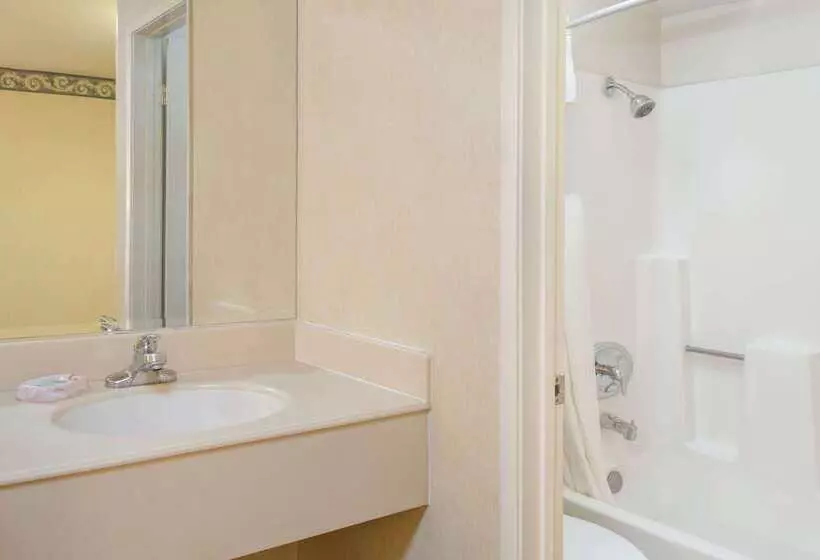 ホテル Travelodge By Wyndham San Clemente Beach