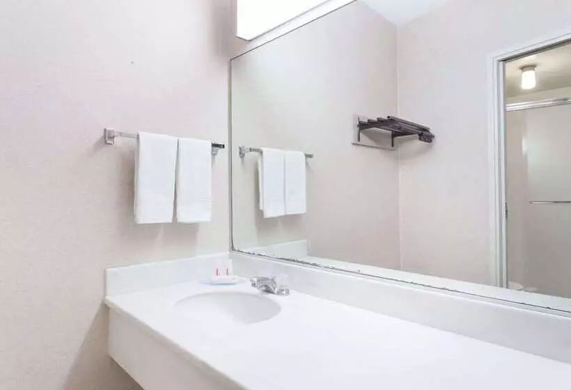 호텔 Travelodge By Wyndham San Francisco Airport North