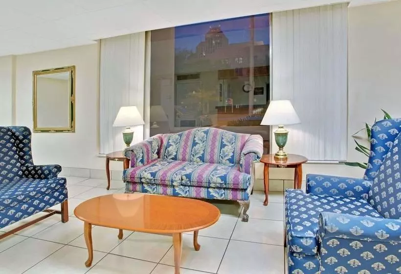 酒店 Travelodge Orlando Downtown Centroplex