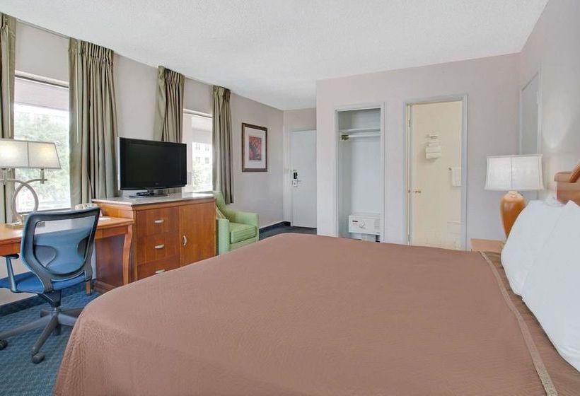 هتل Travelodge Orlando Downtown Centroplex