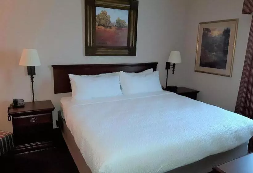 هتل Quality Inn West Lafayette   University Area