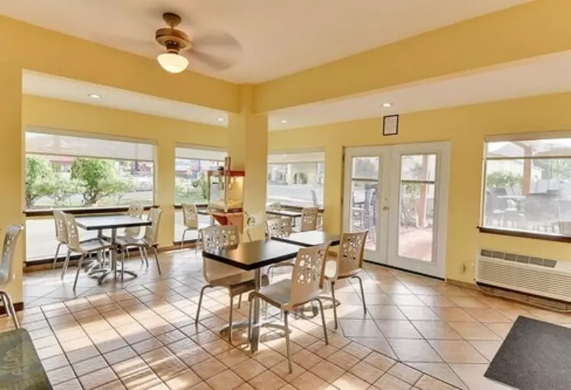 فندق Vagabond Inn Bishop